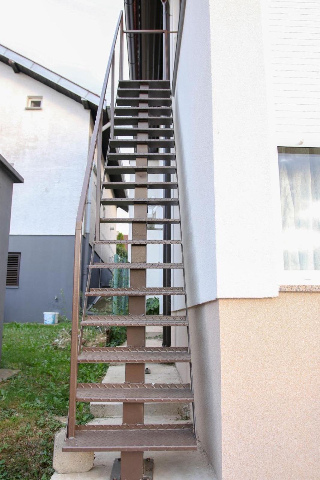 Porta Aurea Nasice Apartamento Exterior foto